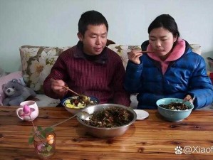 夫妻在地里干活女儿如何送饭？